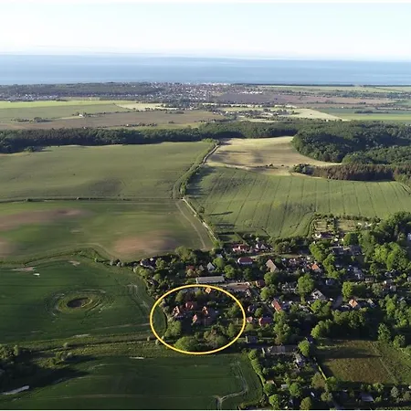 Hof Rabenstein Ostsee Bei Kuehlungsborn *