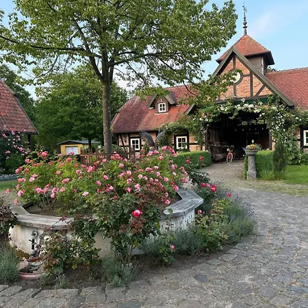 Hof Rabenstein Ostsee Bei Kuehlungsborn Apartmán *